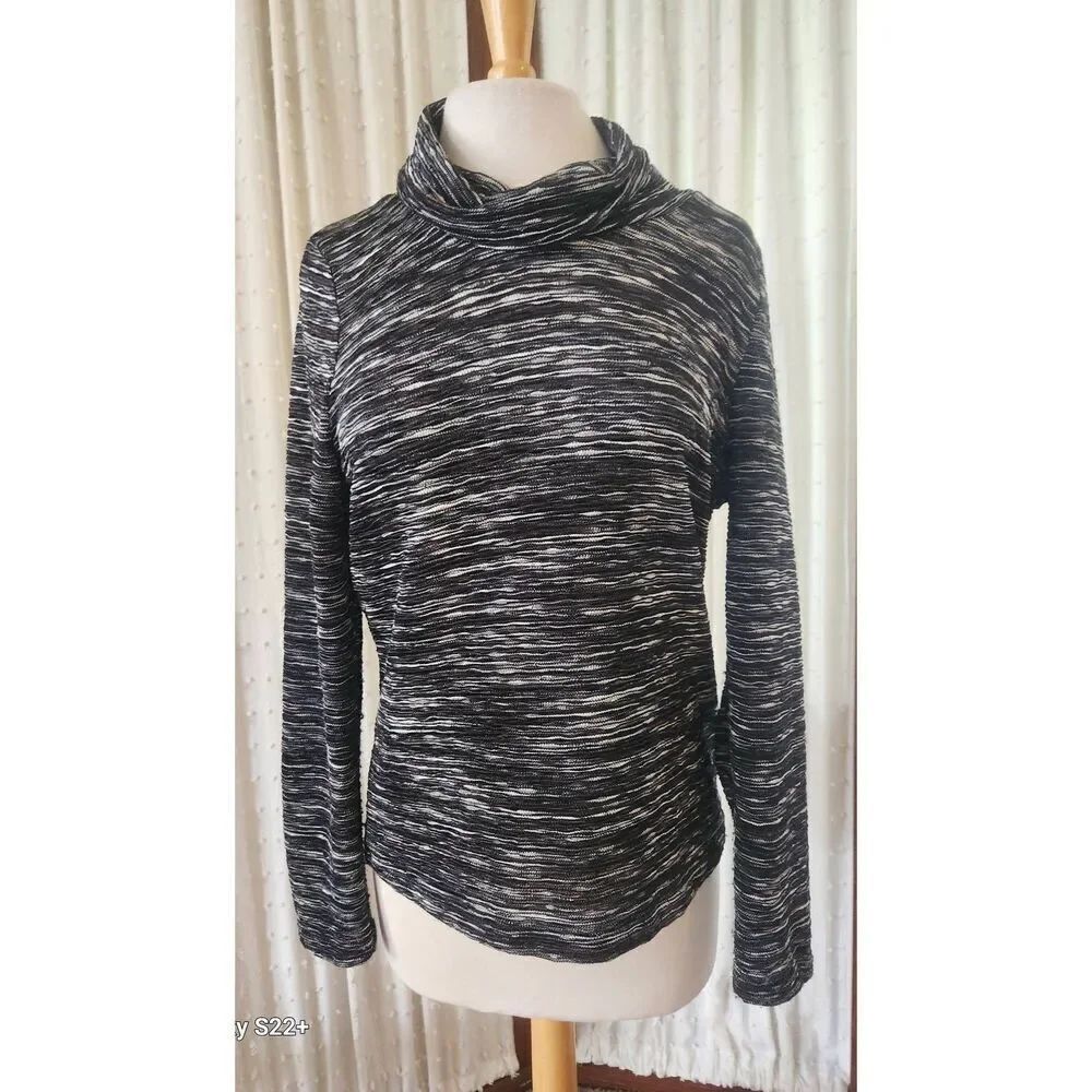 F1 Erin London cowell neck top